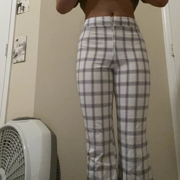 cute pants - Picture 2 of 2